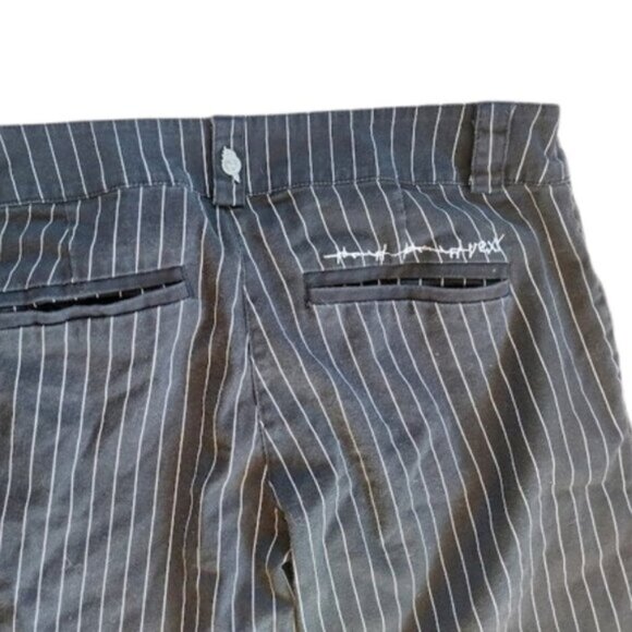 -Black and white Dress Shorts Size 7 - Picture 2 of 4